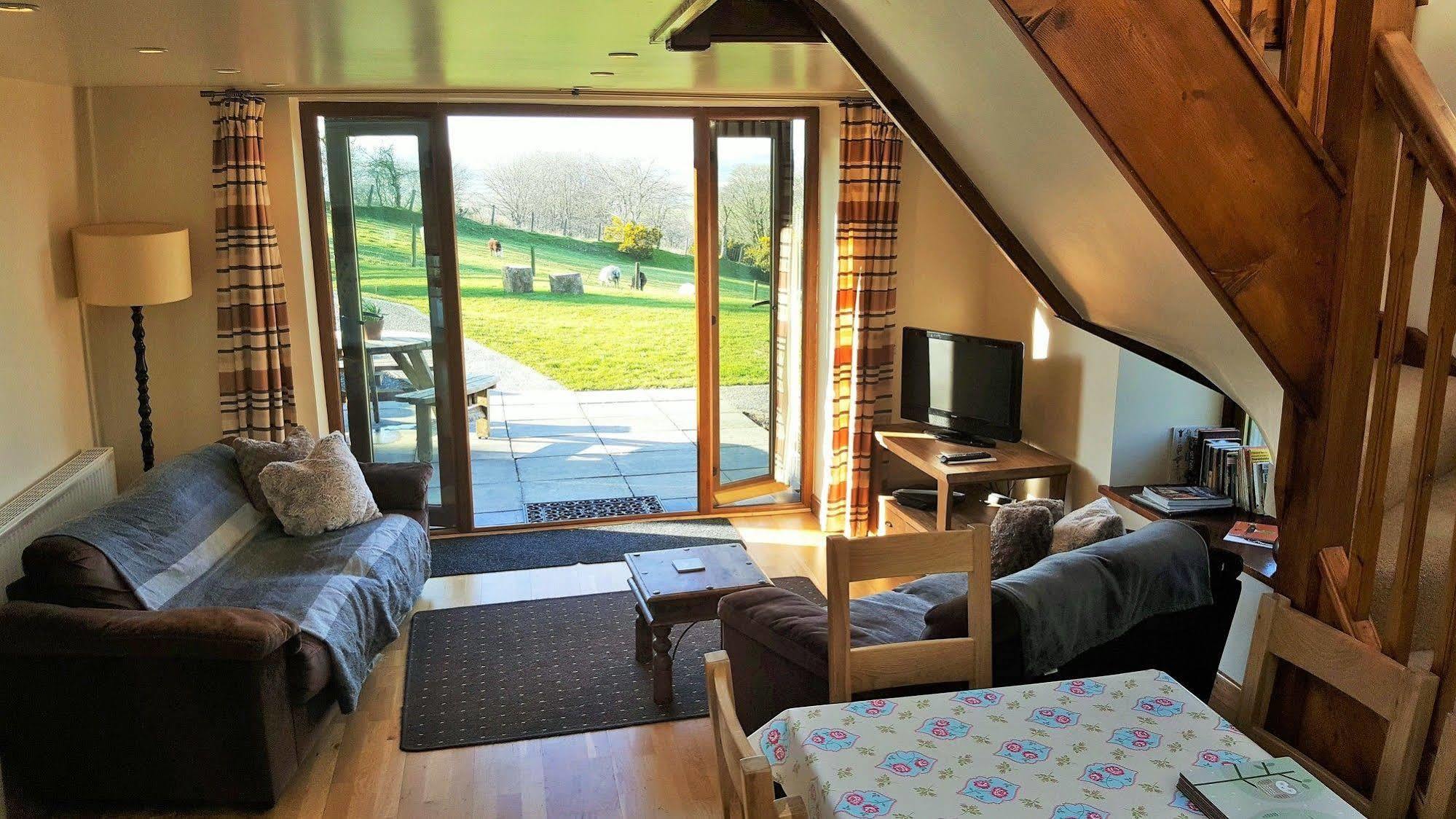 Nant Yr Onnen B&B And Holiday Cottage Tregaron Exterior foto